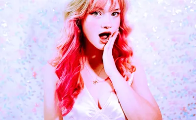 Ella Red